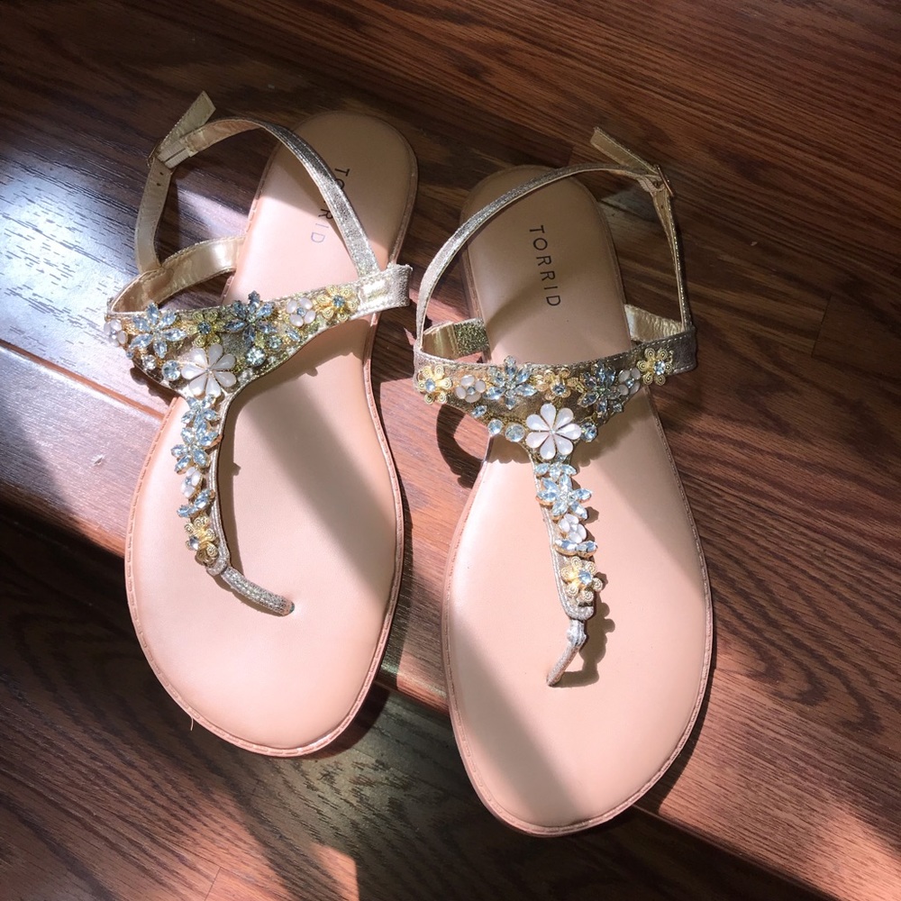 Gold Rhinestone Sandal - Picture 3 of 4